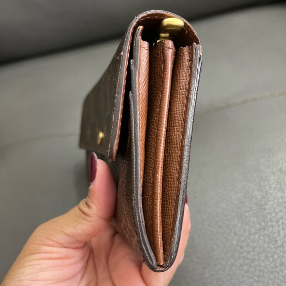 ‼️sold‼️Louis Vuitton Sarah Wallet - Picture 3 of 16